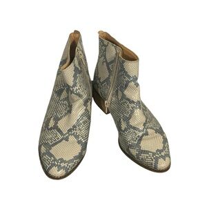 Lucky Brand Lenree Tan Gray Snake Print Leather Pointed Toe Ankle Boot 10M